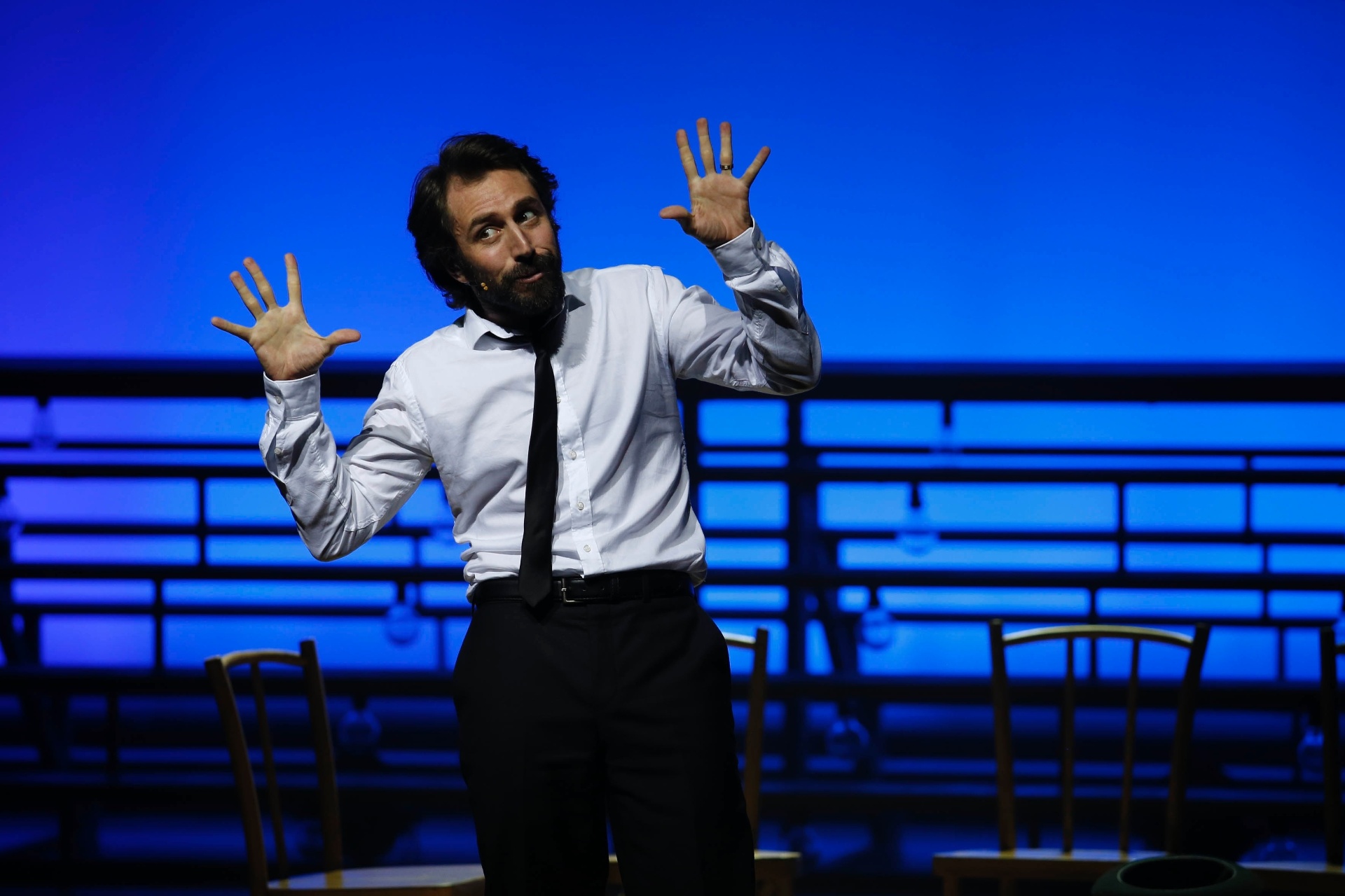 18.mai.2015 - Espetáculo "Nine - Um Musical Felliniano" conta com a participação de Beatriz Segall, Carol Castro, Leticia Birkheuer, Malu Rodrigues, Mayana Moura, Myra Ruiz, Nicola Lama e Totia Meireles, além dos diretores Charles Möeller e Claudio Botelho - Junior Lago/UOL