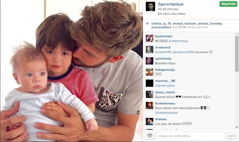 18.mai.2015 - Gerard Piquet publicou uma imagem fofa ao lado de seus filhos com a cantora colombiana Shakira. 