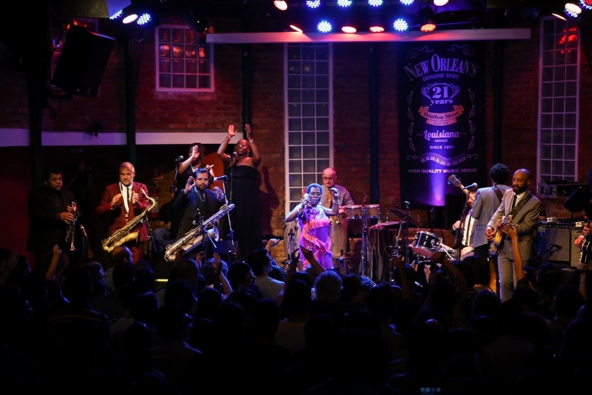 26.mai.2015 - Shows de Sharon Jones ao lado da banda Dap-Kings, em São Paulo - Manuela Scarpa/Photo Rio News