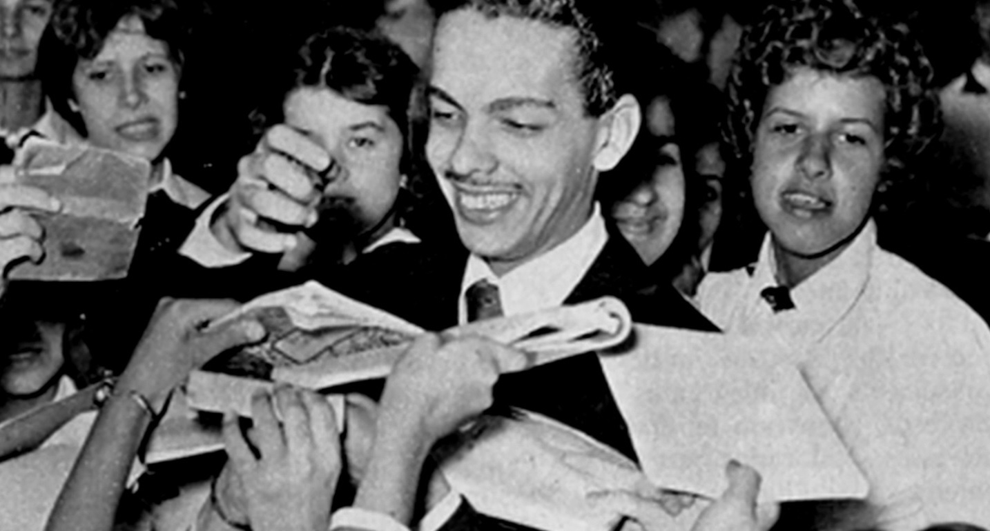 Cena de "Cauby - Começaria Tudo Outra Vez", do diretor Nelson Hoineff - Reprodução