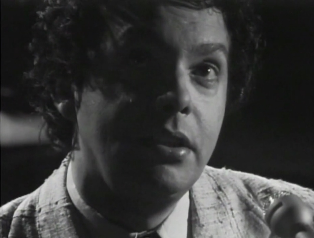 Cena de "Cauby - Começaria Tudo Outra Vez", do diretor Nelson Hoineff - Reprodução