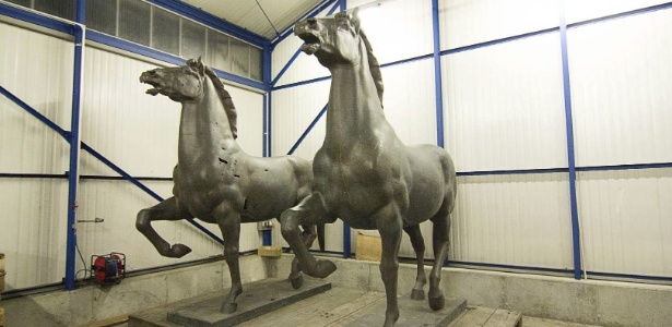 Esculturas de cavalos em bronze feitas pelo artista Josef Thorak para Hitler - EFE