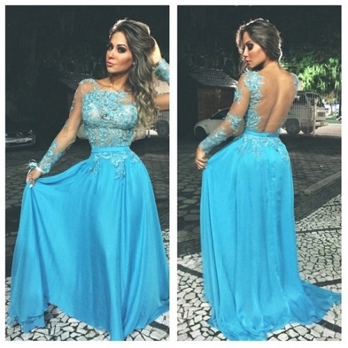 Mayra Cardi usa um vestido azul de festa que destaca sua cinturinha. "Perfeito", elogiou uma seguidora dela no Instagram