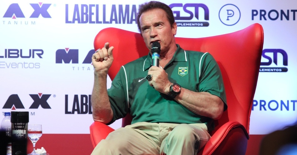31.mai.2015 -  Arnold Schwarzenegger durante a coletiva na 3ª edição do evento "Arnold Classic Brasil 2015", no Riocentro