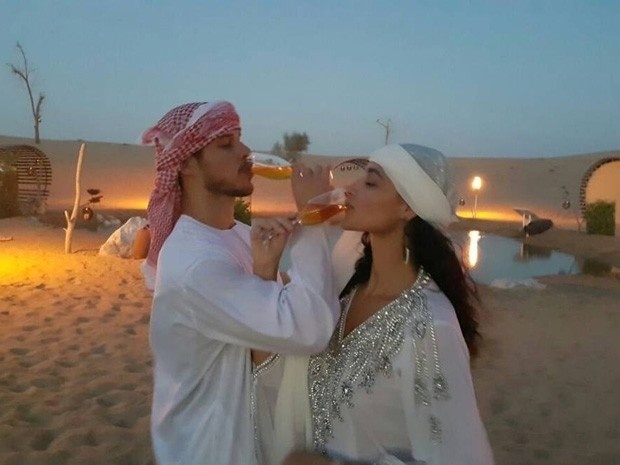 O casal Débora Nascimento e José Loreto, que se casou em segredo em Abu Dhabi