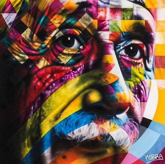 Há três anos, o artista plástico e muralista Eduardo Kobra já havia desenhado o rosto do físico alemão Albert Einstein (1879-1955), só que em Los Angeles, nos Estados Unidos. O grafite fez parte do projeto "Olhar a Paz", que reuniu várias figuras importantes na luta pela paz mundial, como Martin Luther King, Nelson Mandela, Madre Teresa de Calcutá e Malala - Divulgação