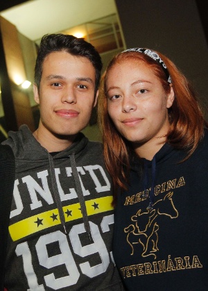 O casal Mariana Carter e Matheus Jaimes, no show dos Backstreet Boys - Reinaldo Canato/UOL - Reinaldo Canato/UOL