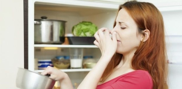 mau cheiro na geladeira - Thinkstock - Thinkstock