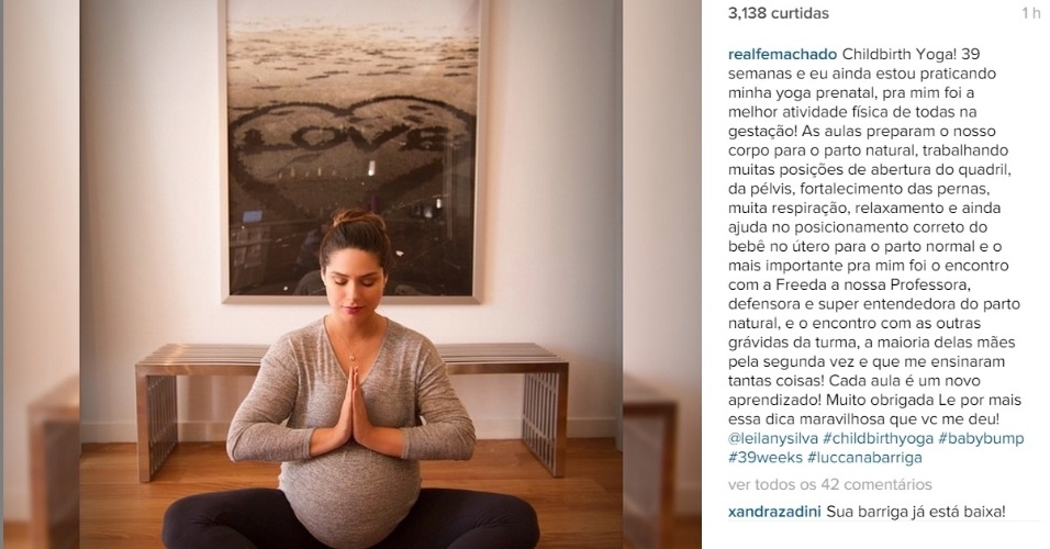 17.jun.2015 - Prestes a dar à luz seu primeiro filho, Fernanda Machado postou uma foto no Instagram em que aparece praticando yoga