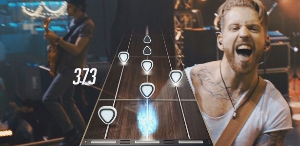 Além de tocar guitarra, você vai poder soltar a voz em "Guitar Hero Live" - Divulgação
