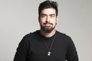 O ator, diretor e dramaturgo Gabriel Estrëla - João P. Teles/Divulgação