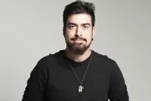 O ator, diretor e dramaturgo Gabriel Estrëla - João P. Teles/Divulgação