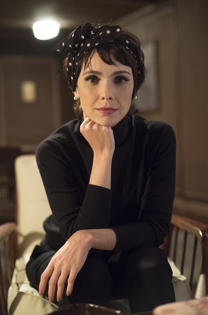 Verônica (Débora Falabella): Ao lado de Saulo, se transforma em uma famosa atriz de rádio e, depois das telenovelas. Mãe solteira, enfrentará o preconceito da sociedade - Estevam Avellar/ TV Globo