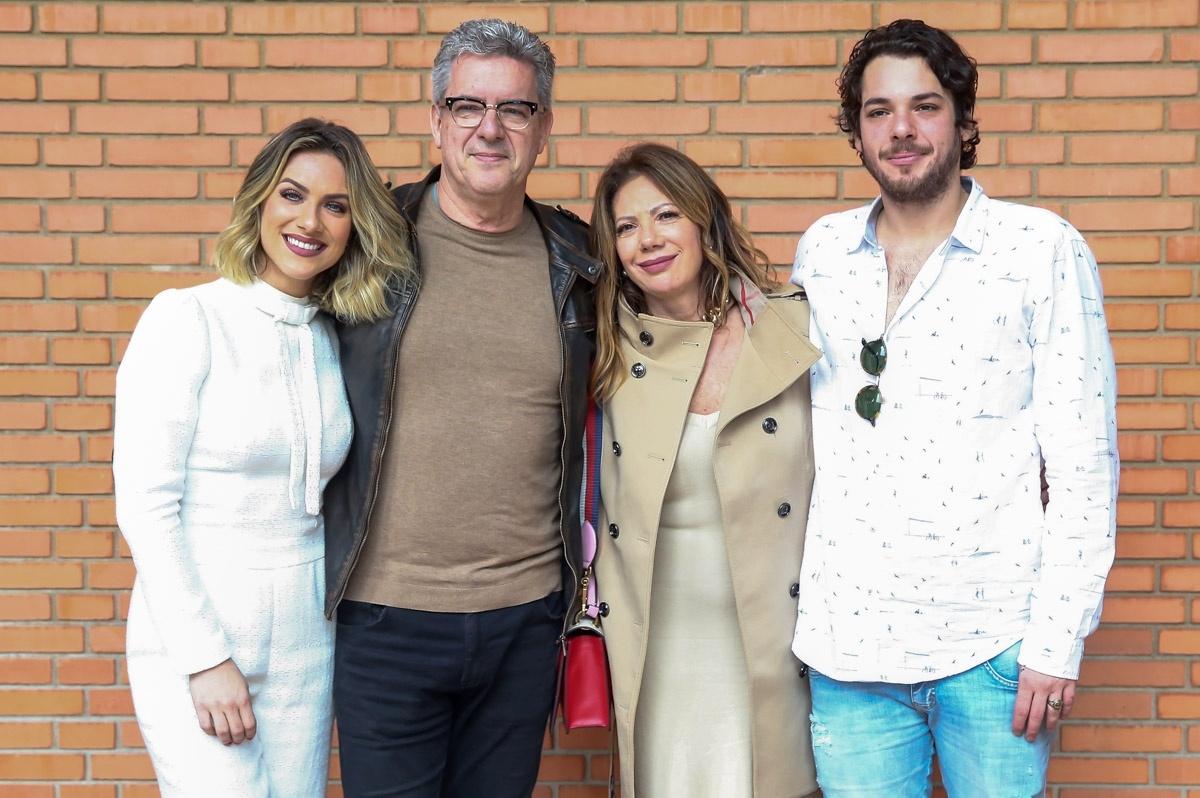 Giovanna Ewbank, Roberto Baldacconi, Débora Ewbank, Gian Lucca Ewbank - Manu Scarpa/BrazilNews