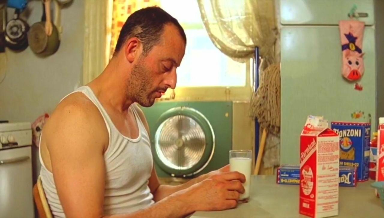 Jean Reno em cena em "O Profissional" (1994) - Reprodução