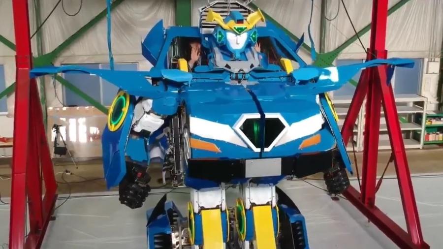 Empresas japoneses criam Transformers da vida real - Reprodução