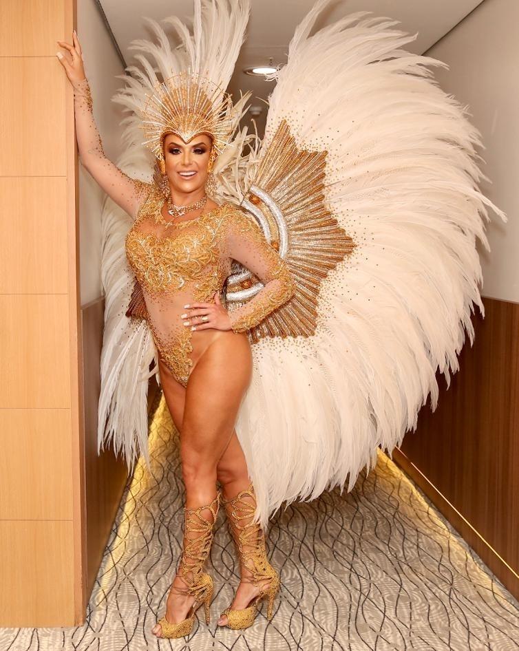 Francine Carvalho, musa da Tom Maior - Iwi Onodera/UOL