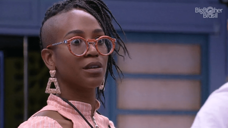 BBB 21: Karol Conká conversa com Projota na cozinha - Reprodução/Globoplay - Reprodução/Globoplay