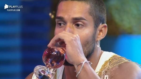 A Fazenda 2021: Bil Araújo se diverte em festa - Reprodução/Playplus