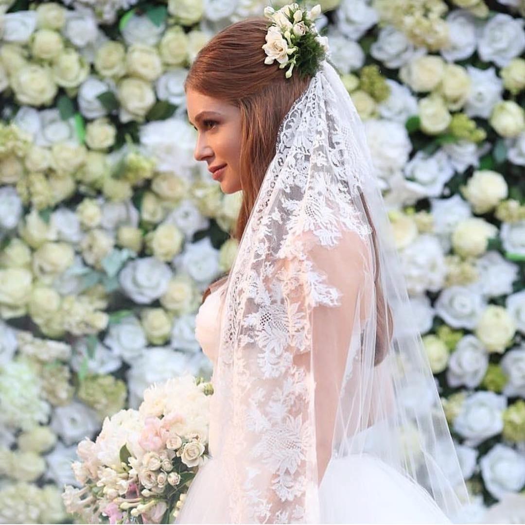 Detalhe do véu e arranjo de cabelo de Marina Ruy Barbosa - Reprodução/Instagram