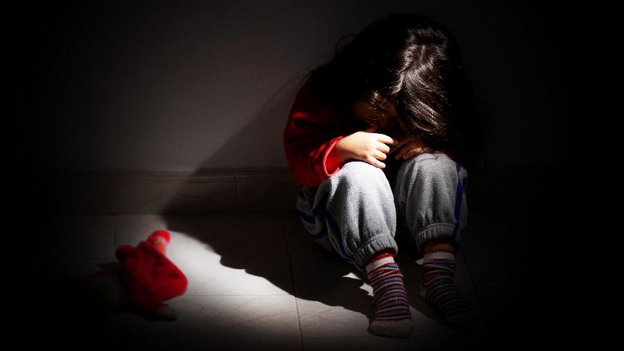 Criança, abuso físico, castigo, surra, palmada, violência doméstica - Getty Images