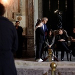 Familiares e amigos comparecem ao velório de João Gilberto, no Teatro Municipal do Rio - REUTERS/Ricardo Moraes