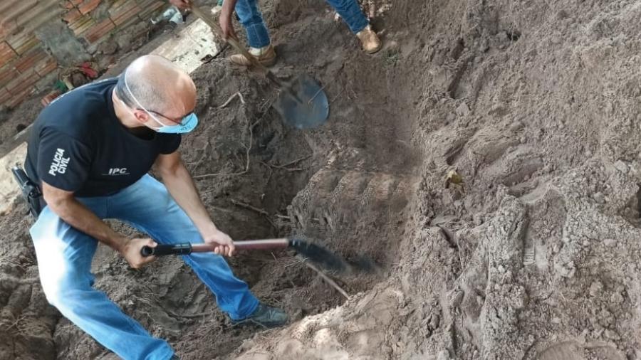 Corpo de Simone Ferreira é encontrado enterrado no quintal - Polícia Civil