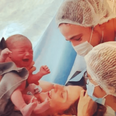 André Cursino anunciou nascimento da segunda filha ontem, em seu Instagram - Reprodução/Instagram/@andrecursino