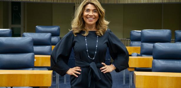 Cris Monteiro era executiva de banco e entrou para a política - Vimarsana News