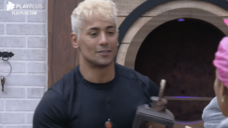 A Fazenda 2021: Tiago vence a Prova de Fogo da semana - Reprodução/Playplus - Reprodução/Playplus