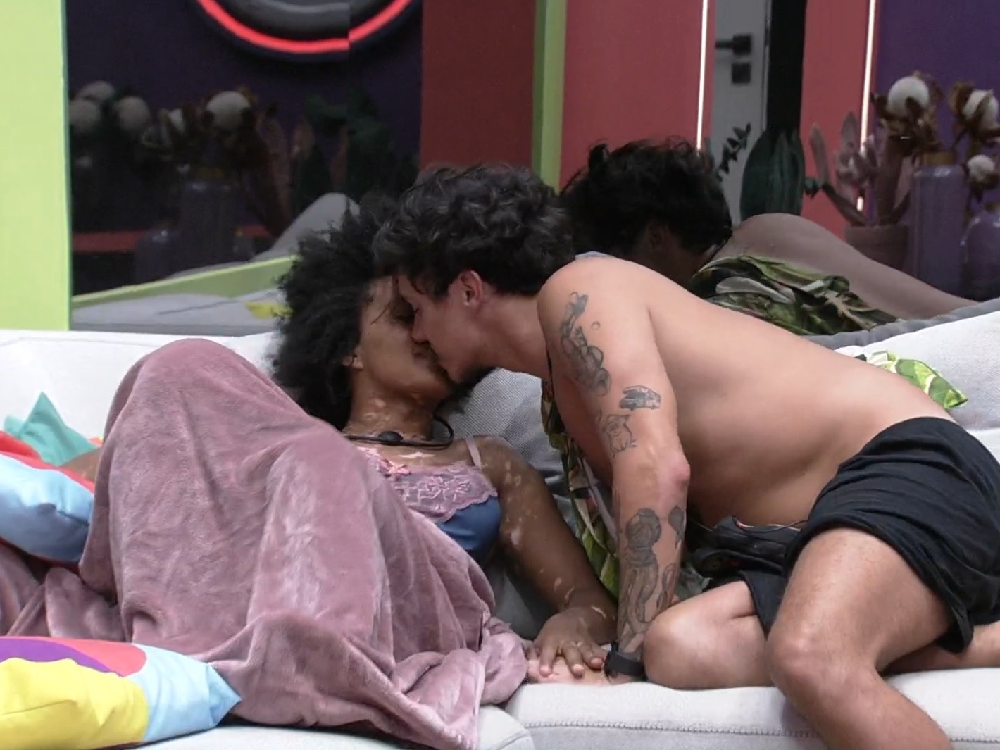 BBB 22: Eliezer resiste a investidas, e Natália não gosta: 'Tô p*ta'