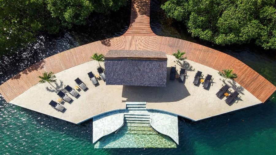 Primeira praia flutuante do mundo no resort Bocas Bali, no Panamá - Divulgação