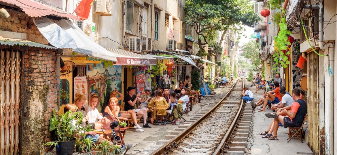 Train Street, em Hanói - efired/Getty Images