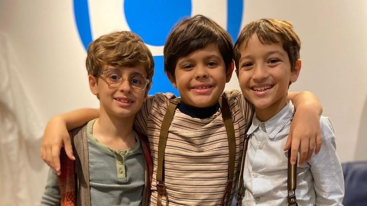 Davi Malizia ao lado de Vicente Alvite e Arthur Yera nos bastidores da Globo Davi Malizia ao lado de Vicente Alvite e Arthur Yera nos bastidores da Globo