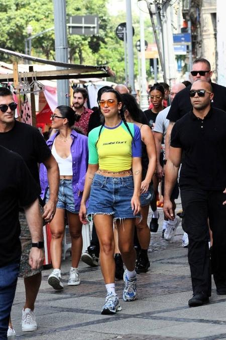 Dua Lipa em visita ao Brasil