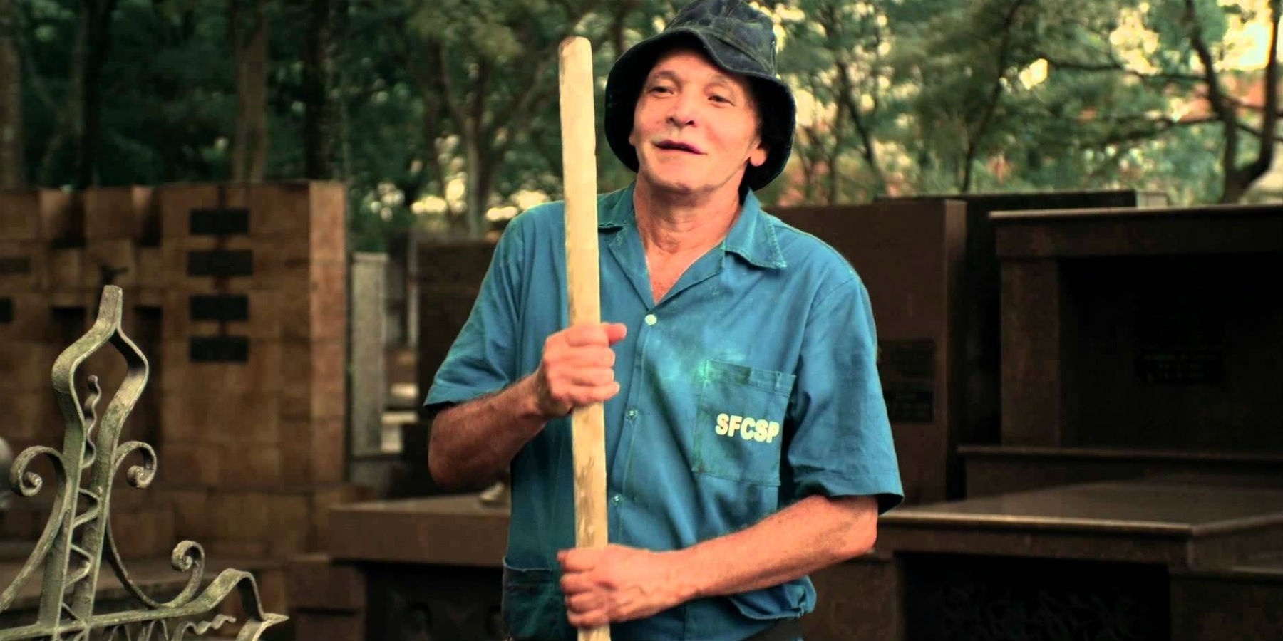 Cena do filme "Sinfonia da Necrópole" - Reprodução