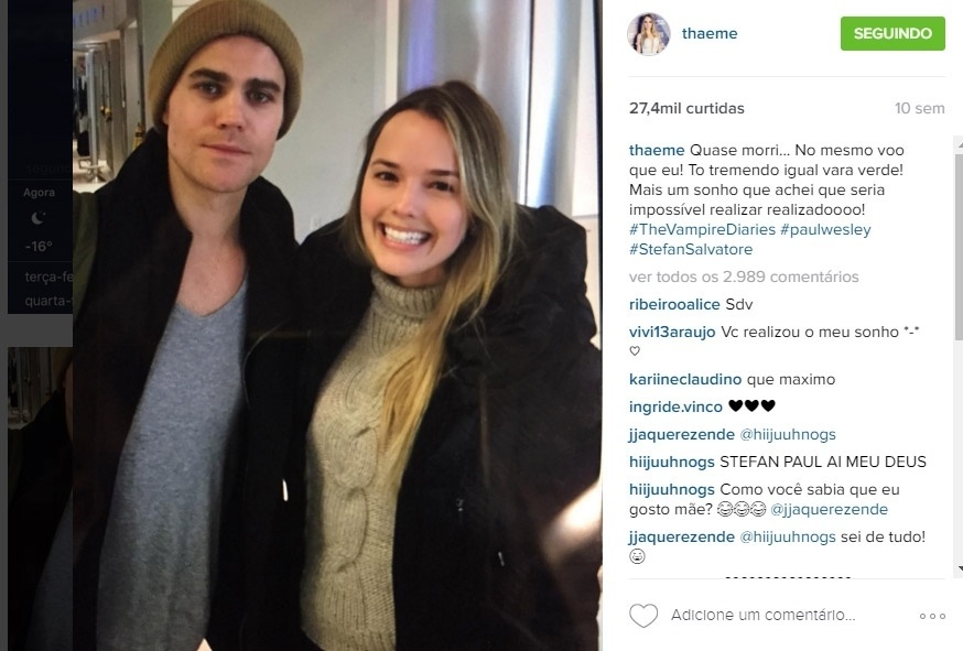 Fã da série "The Vampires Diaries", Thaeme tieta Paul Wesley nos Estados Unidos: "Quase morri. No mesmo voo que eu! Estou tremendo igual vara verde. Mais um sonho que achei que seria impossível realizar realizado", escreveu a cantora no Instagram - Reprodução/Instagram