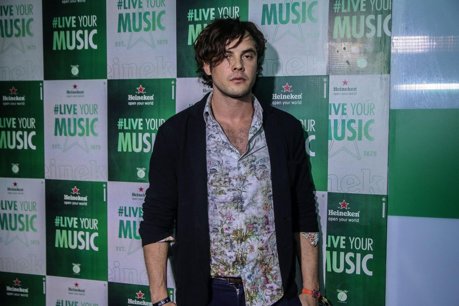 Sérgio Guizé contou que será o vilão da próxima novela das 21h "O Outro Lado do Paraíso" - Agnews