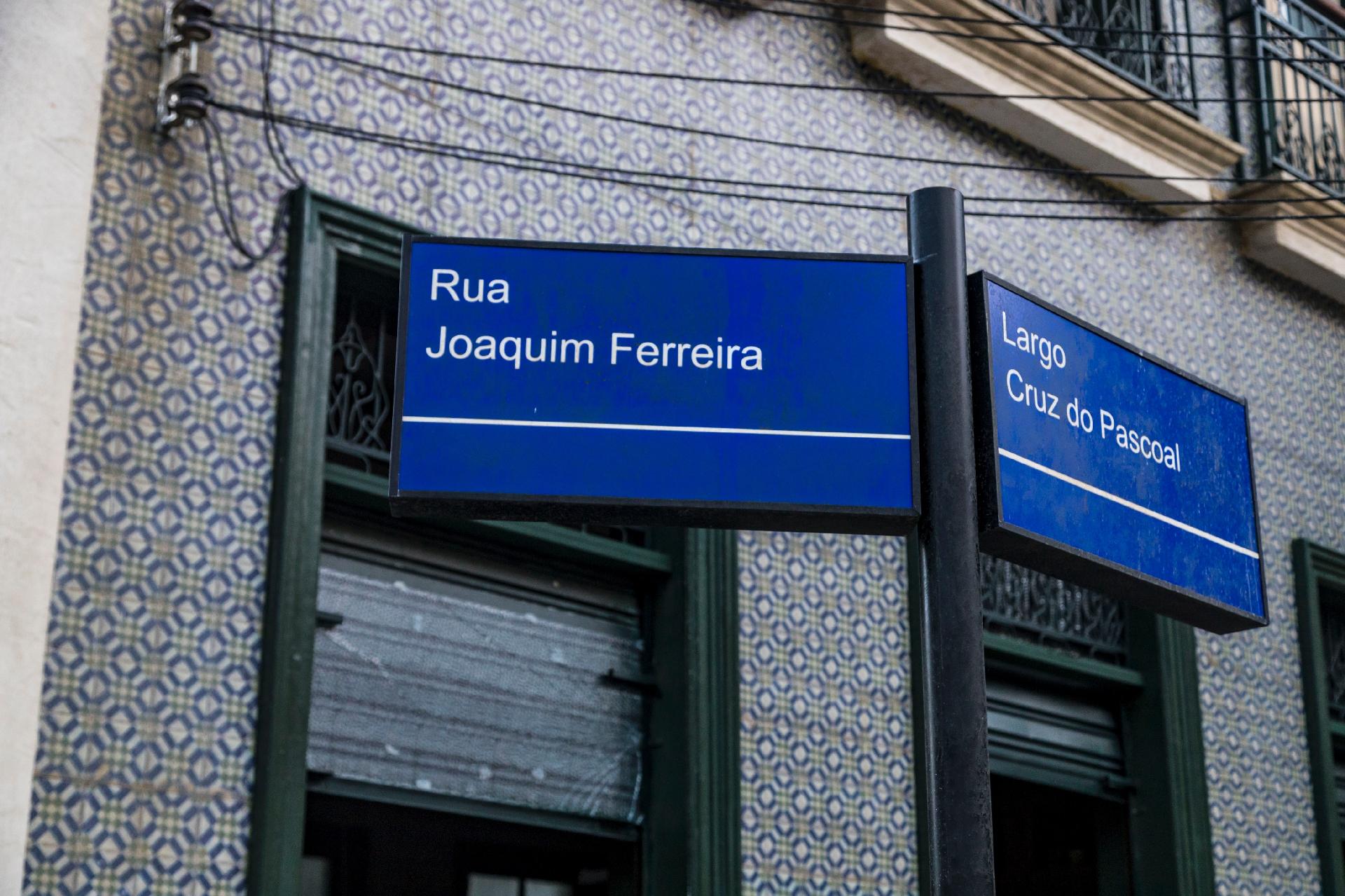 Ruas de bairro inspirado em Santo Antônio Além do Carmo, localizado em Salvador, têm nomes homenageando filhos de funcionários da Globo - Paulo Belote/UOL