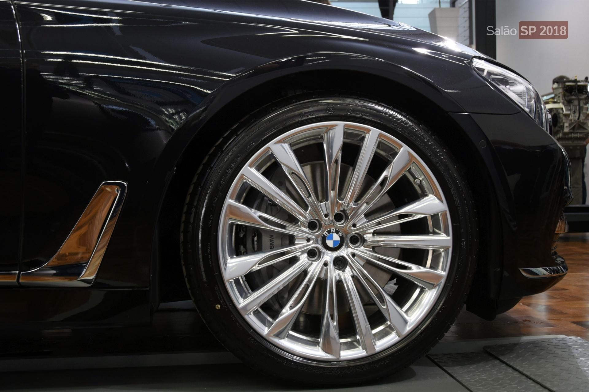 BMW 750 Li - Murilo Góes/UOL