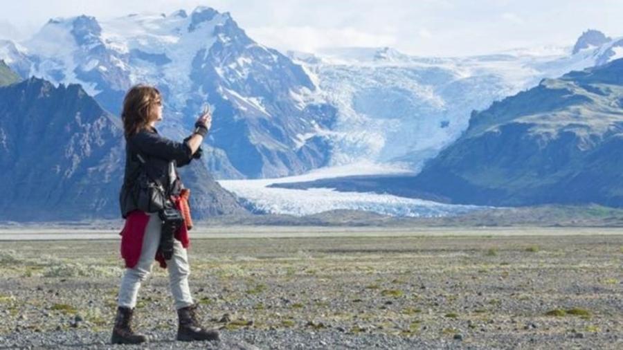 Belas paisagens islandesas atraem visitantes, mas população tem se queixado de determinados comportamentos - Getty Images