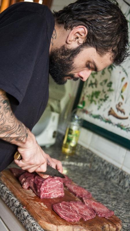 Chef Alejandro Peyrou - Caio Ferrari - Caio Ferrari