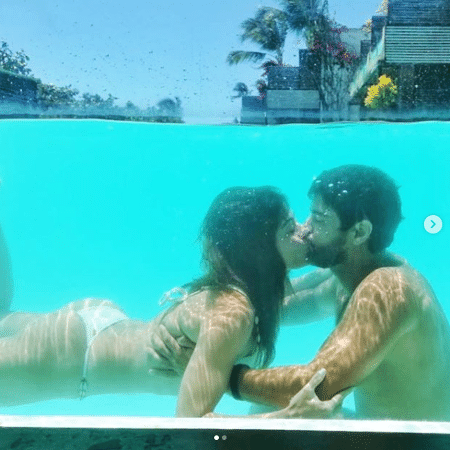 No último fim de semana, Carol já havia compartilhado fotos românticas com Bruno na piscina - Reprodução/Instagram