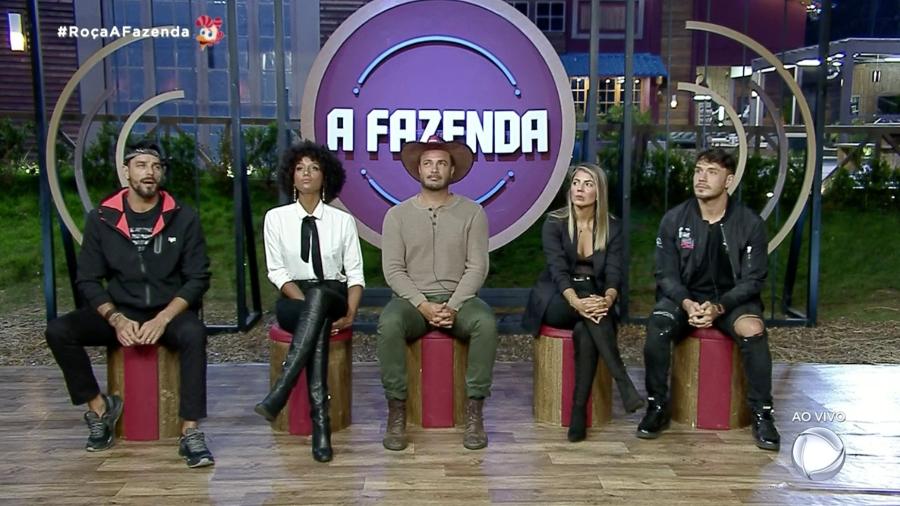 Peões participam da última formação de roça por votos em A Fazenda 2019 - Reprodução/RecordTV