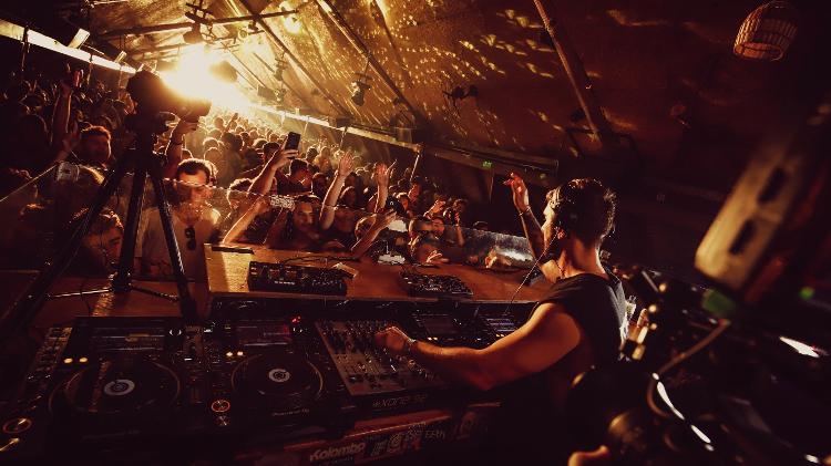 Warung Beach Club, em Itajaí  - Divulgação - Divulgação