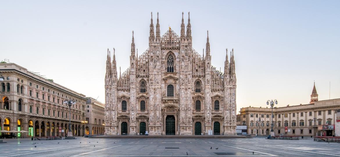 A Catedral de Milão foi interditada por causa da epidemia do coronavírus - Getty Images/iStockphoto
