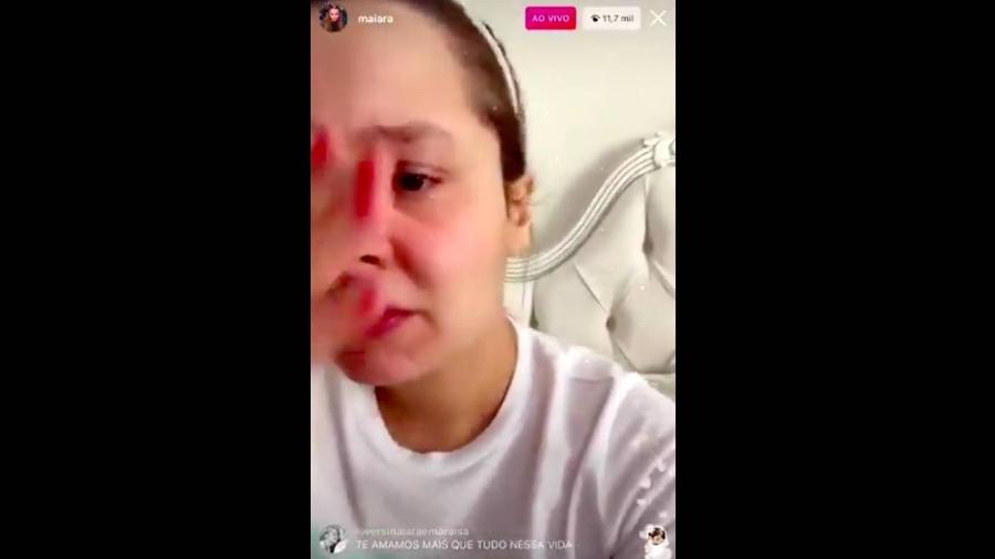 Maiara chora em live - Reprodução/Instagram