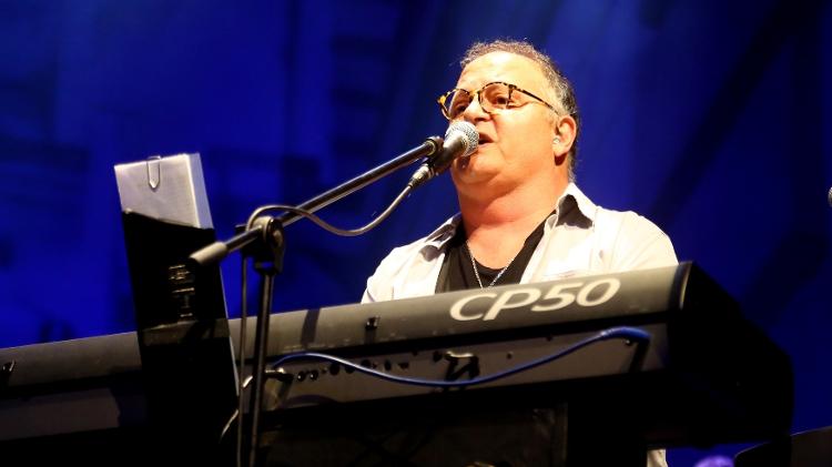 Guilherme Arantes faz show na noite de abertura do Tim Noites Cariocas