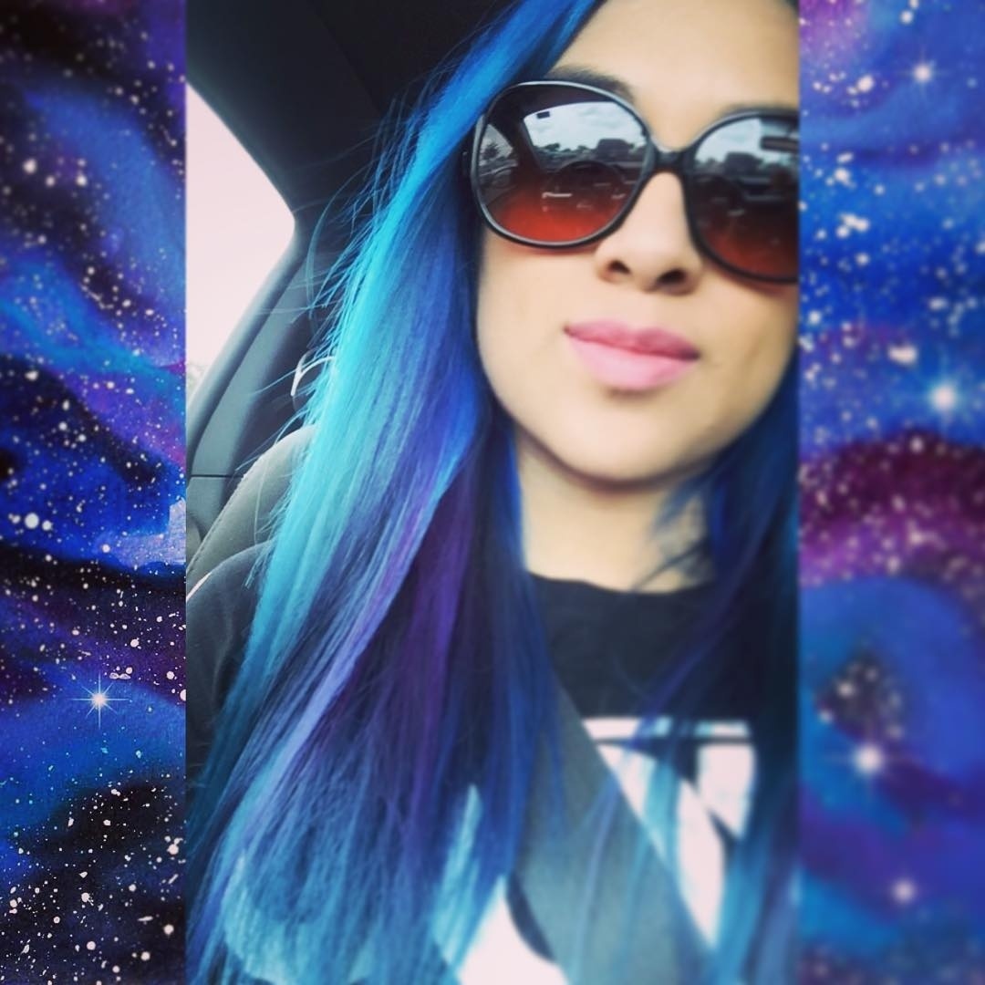 Galaxy Hair - Reprodução/Instagram/@plur.doll.lidz