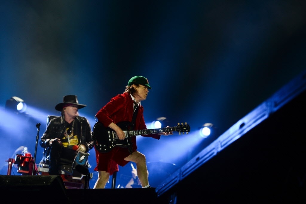 AC/DC se apresenta pela primeira vez com Axl Rose em show na cidade de Lisboa, Portugal - AFP